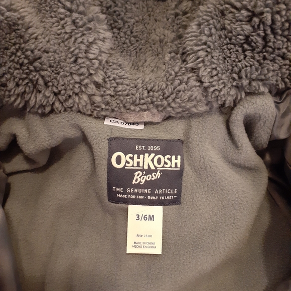 3-6 month snowsuit - Picture 4 of 4